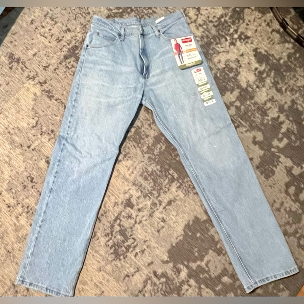 Men’s Wrangler 34x30 Regular Fit